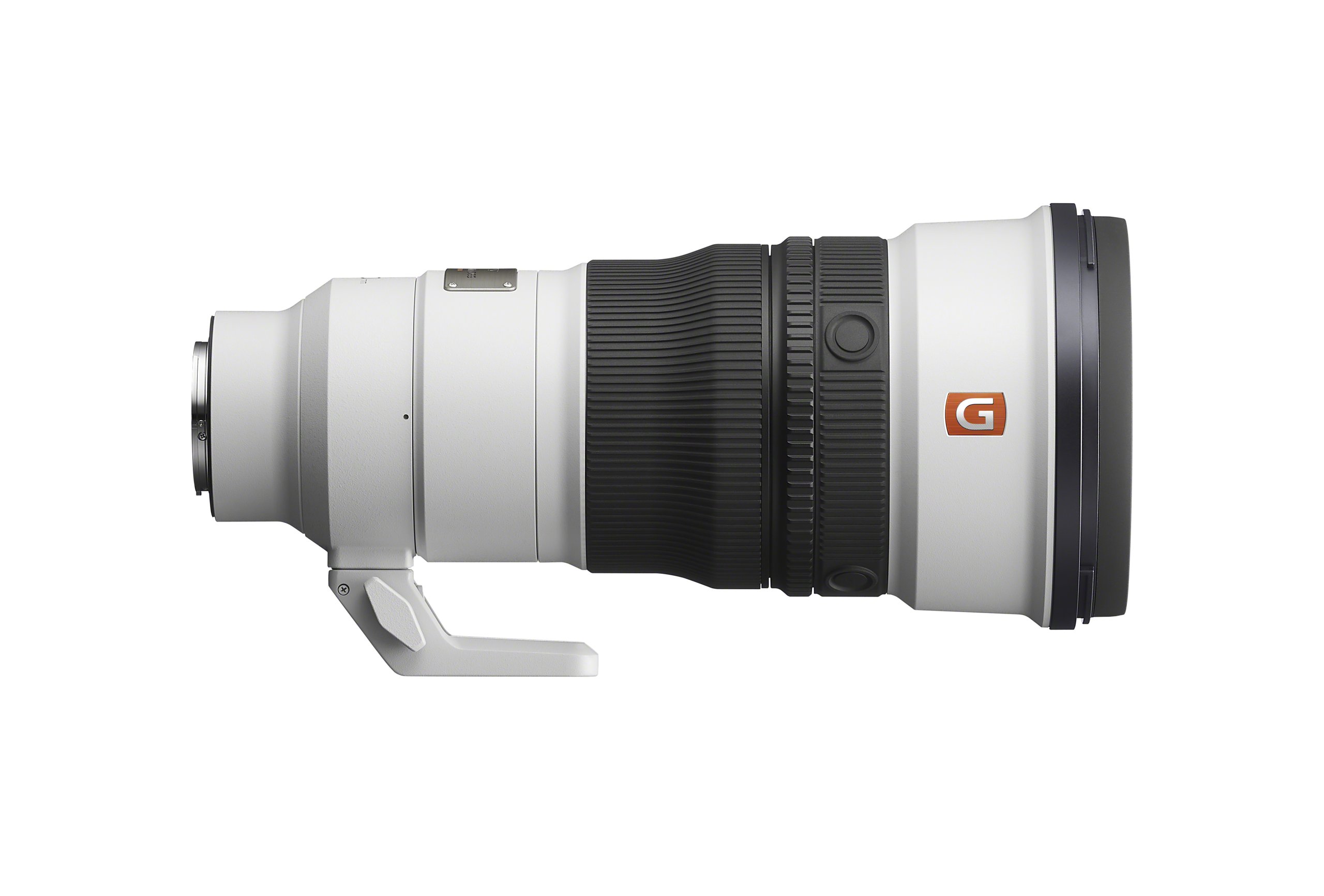 SEL300F28GM D scaled - Sony Electronics Releases 300mm F2.8 G Master OSS; the World’s Lightest Large-Aperture Telephoto Prime Lens