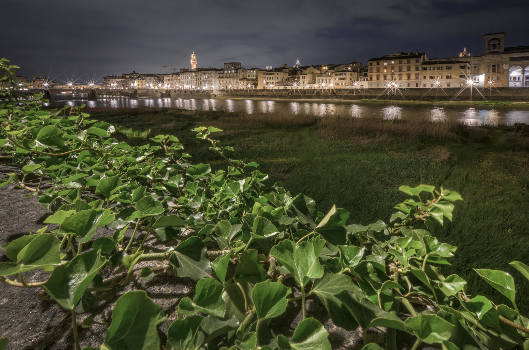 一張含有 戶外, 天空, 雲, 水 的圖片

自動產生的描述