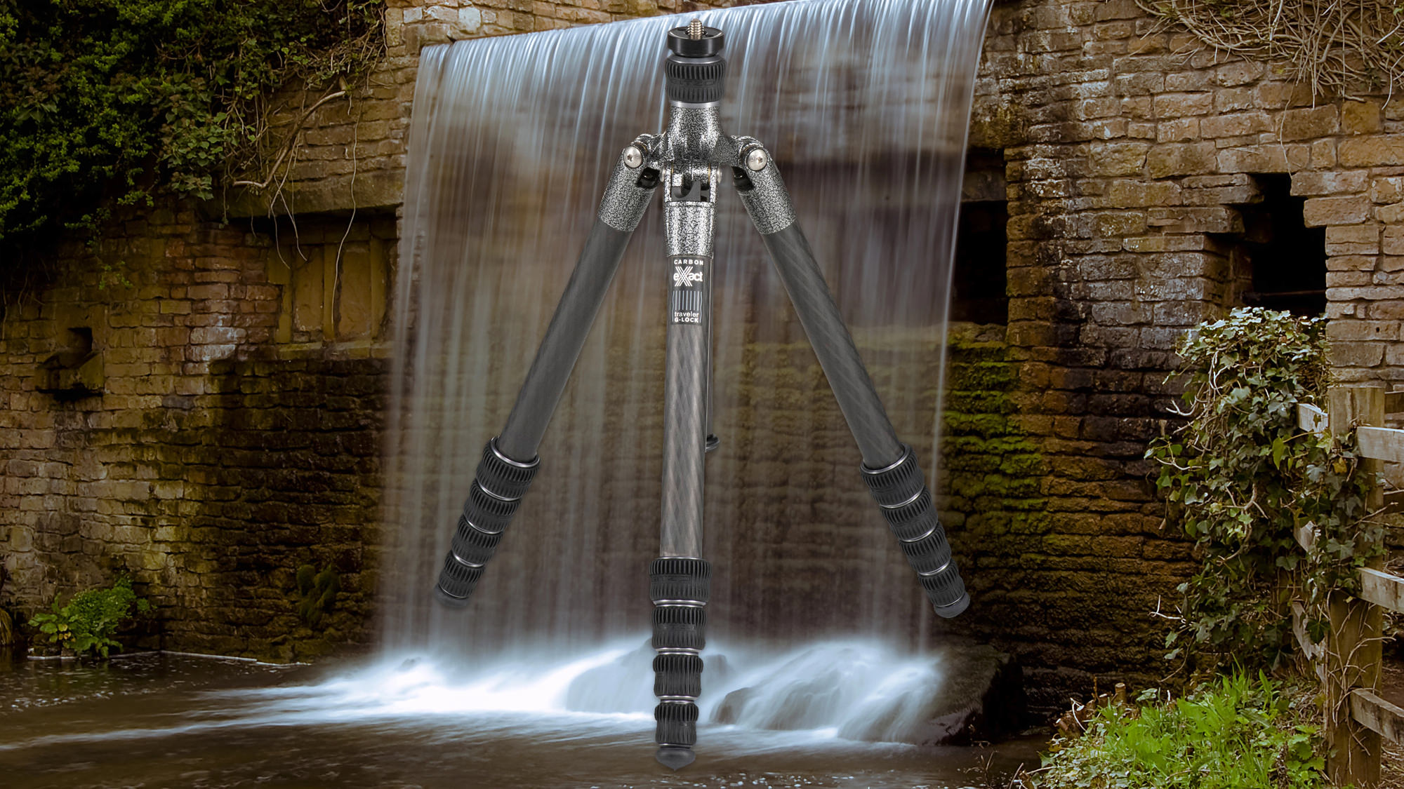 Gitzo GIGT1555T Traveler Series 1 Carbon Fiber Tripod